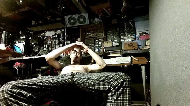 mrwinsalot88 online show from October 6, 11:11 am