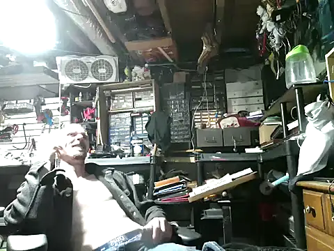 mrwinsalot88 online show from October 13, 9:33 am