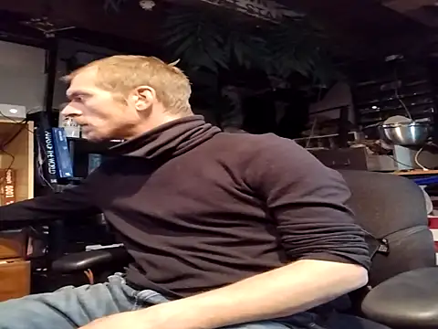 mrwinsalot88 online show from December 1, 1:23 pm