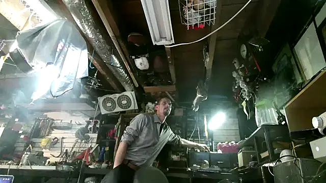 mrwinsalot88 online show from October 15, 3:49 am