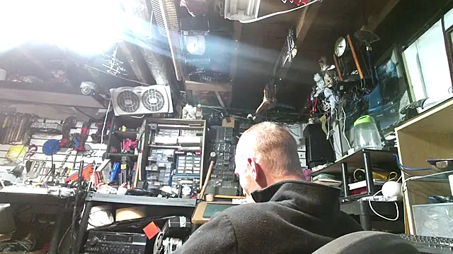 mrwinsalot88 online show from October 16, 7:05 am