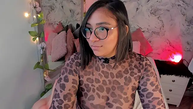 Bella desi  online show from July 15, 12:45 pm