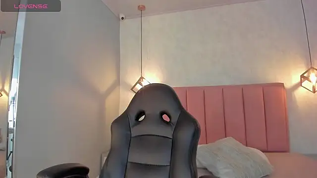 Snapshot of SUNNYCYRUS chatting on November 4, 12:42 pm SUNNYCYRUS online show from November 4, 12:42 pm