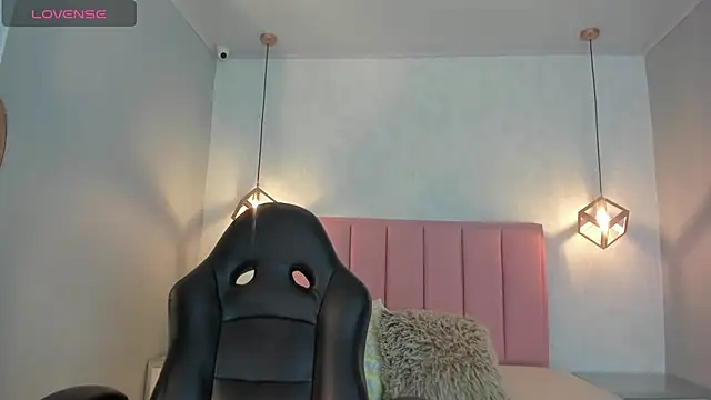 Snapshot of SUNNYCYRUS chatting on November 13, 12:31 pm SUNNYCYRUS online show from November 13, 12:31 pm