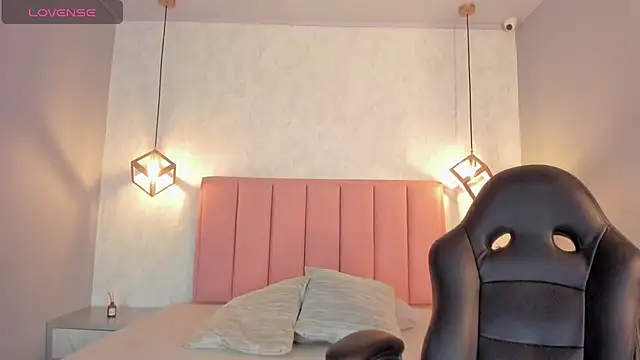 Snapshot of SUNNYCYRUS chatting on October 28, 12:37 pm SUNNYCYRUS online show from October 28, 12:37 pm