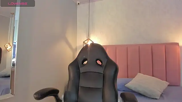 Snapshot of SUNNYCYRUS chatting on November 1, 12:43 pm SUNNYCYRUS online show from November 1, 12:43 pm