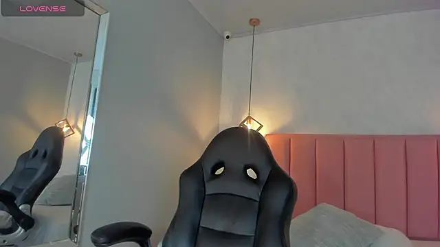 Snapshot of SUNNYCYRUS chatting on October 25, 12:28 pm SUNNYCYRUS online show from October 25, 12:28 pm