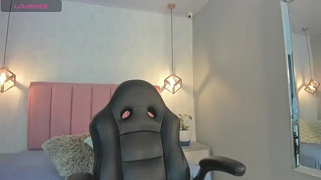 Snapshot of SUNNYCYRUS chatting on November 7, 12:31 pm SUNNYCYRUS online show from November 7, 12:31 pm