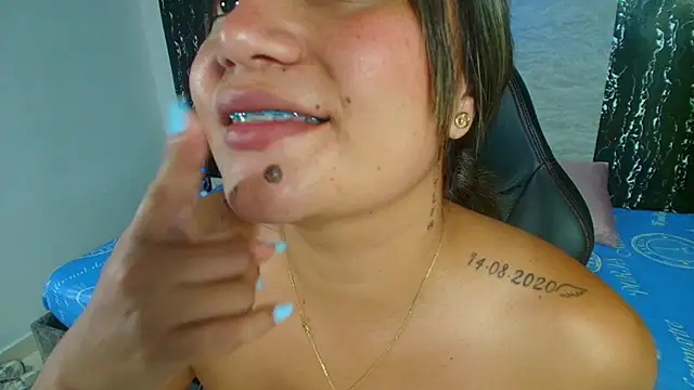 evelin 999  online show from November 8, 9:40 pm