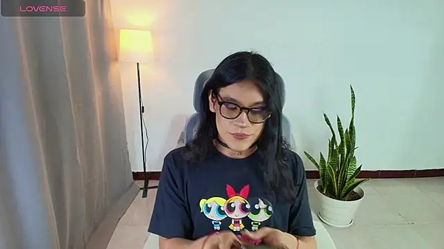 Snapshot of vitta_alfayed chatting on October 17, 1:53 am vitta alfayed online show from October 17, 1:53 am