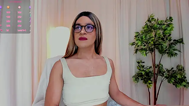 Snapshot of vitta_alfayed chatting on March 9, 6:11 pm vitta alfayed online show from March 9, 6:11 pm