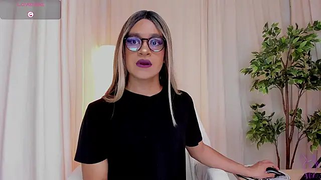 Snapshot of vitta_alfayed chatting on March 18, 8:05 pm vitta alfayed online show from March 18, 8:05 pm