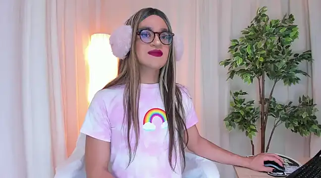 Snapshot of vitta_alfayed chatting on March 11, 7:58 pm vitta alfayed online show from March 11, 7:58 pm