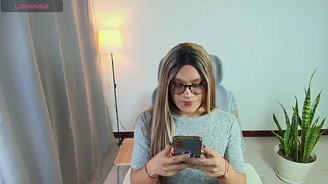 Snapshot of vitta_alfayed chatting on September 25, 10:38 pm vitta alfayed online show from September 25, 10:38 pm