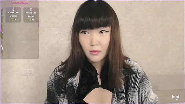 Snapshot of TumiLio chatting on October 6, 2:51 pm TumiLio online show from October 6, 2:51 pm