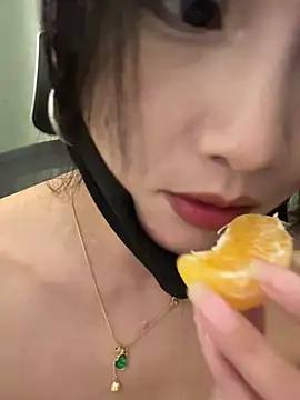 FeiFei-babe online show from February 17, 5:55 pm