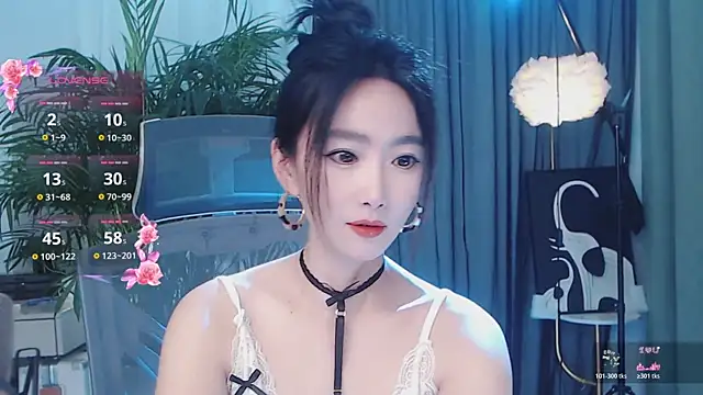 FeiFei-babe online show from April 8, 11:55 am