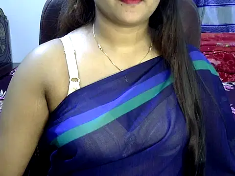 Snapshot of BengaliQueenStar chatting on February 27, 4:32 pm BengaliQueenStar online show from February 27, 4:32 pm