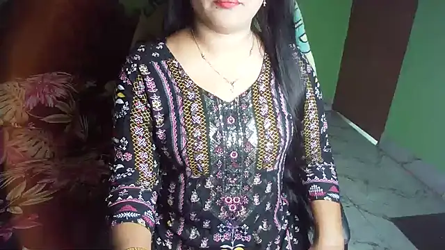 BengaliQueenStar online show from March 11, 6:02 pm