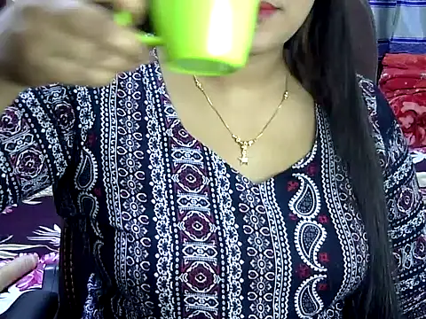 Snapshot of BengaliQueenStar chatting on February 27, 7:37 pm BengaliQueenStar online show from February 27, 7:37 pm