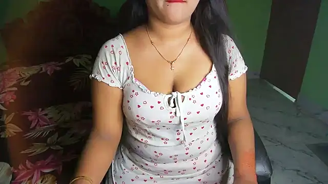 BengaliQueenStar online show from May 7, 4:21 pm
