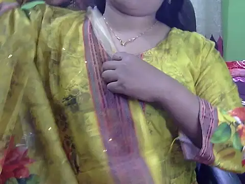 Snapshot of BengaliQueenStar chatting on November 16, 11:04 am BengaliQueenStar online show from November 16, 11:04 am