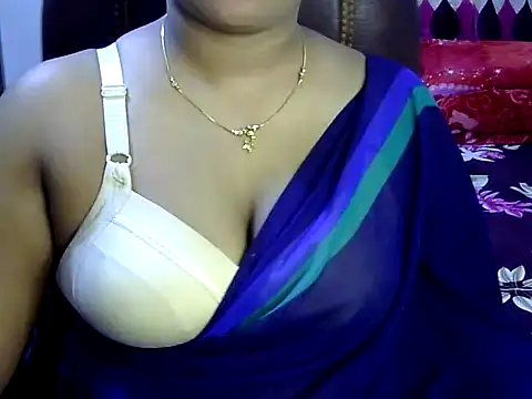 Snapshot of BengaliQueenStar chatting on March 3, 3:22 pm BengaliQueenStar online show from March 3, 3:22 pm