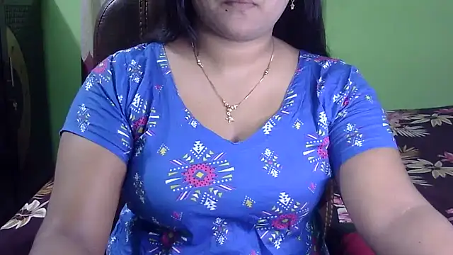 Snapshot of BengaliQueenStar chatting on January 18, 3:59 pm BengaliQueenStar online show from January 18, 3:59 pm