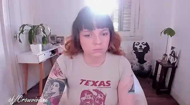 Snapshot of sophia_goth chatting on January 2, 9:28 pm sophia goth online show from January 2, 9:28 pm