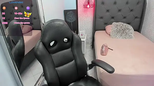 SUZETMONACO online show from February 24, 7:26 pm