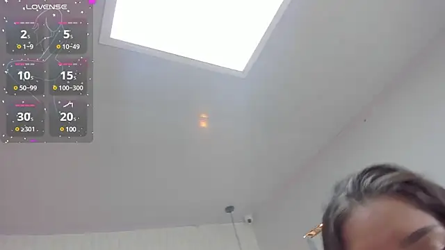 SUZETMONACO online show from March 22, 7:20 pm