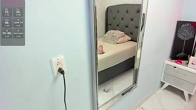 SUZETMONACO online show from March 25, 7:46 pm