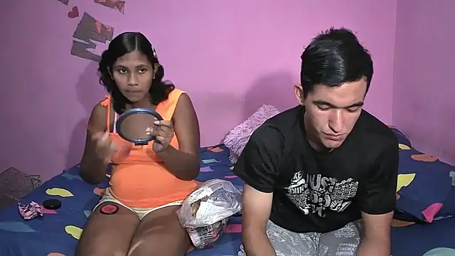 Snapshot of Sweetiefoxxx chatting on November 12, 6:34 pm Sweetiefoxxx online show from November 12, 6:34 pm