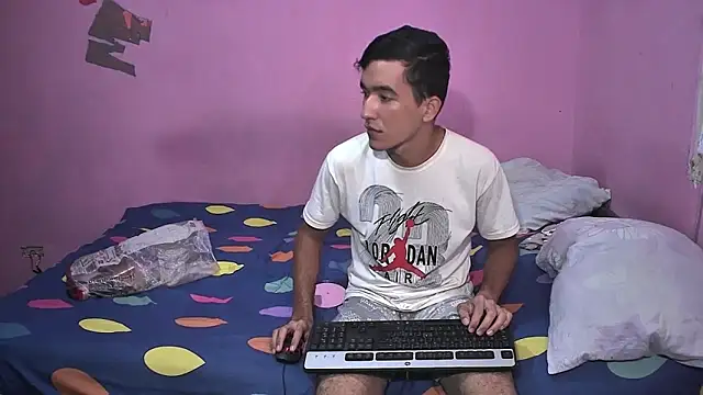 Sweetiefoxxx online show from April 10, 7:21 pm