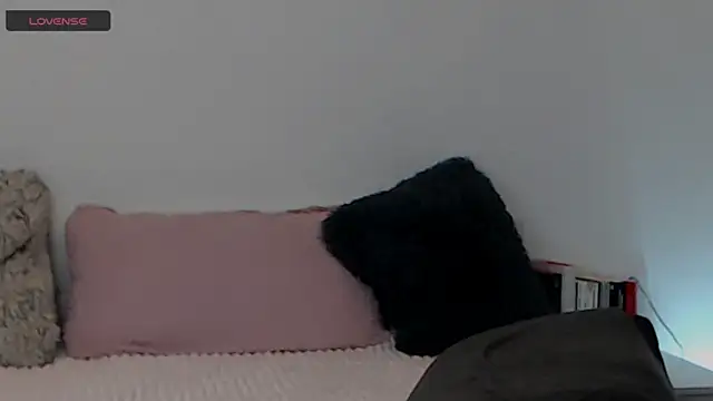 BriannaBk online show from April 14, 3:06 pm