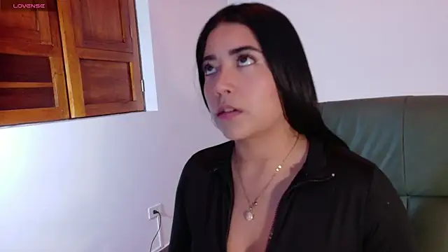 Snapshot of Susy_thomson chatting on October 28, 11:58 pm Susy thomson online show from October 28, 11:58 pm