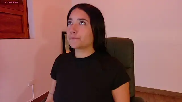 Snapshot of Susy_thomson chatting on December 14, 1:56 am Susy thomson online show from December 14, 1:56 am