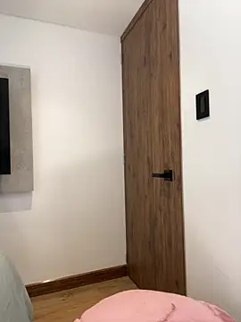 Snapshot of emma_lopes chatting on November 1, 8:03 pm emma lopes online show from November 1, 8:03 pm