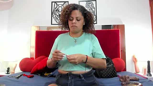 Luna smit08 online show from July 7, 8:34 pm