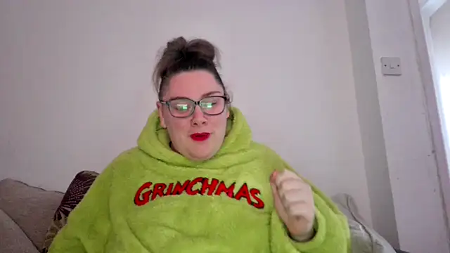 Snapshot of Bustycurves chatting on November 22, 12:26 pm Bustycurves online show from November 22, 12:26 pm