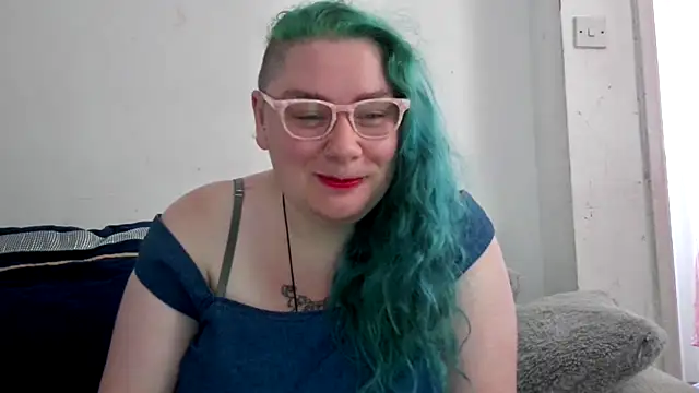 Bustycurves online show from July 9, 8:48 am
