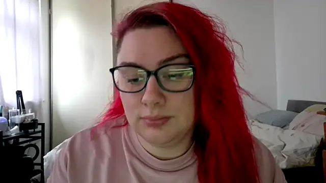 Snapshot of Bustycurves chatting on January 19, 1:22 pm Bustycurves online show from January 19, 1:22 pm