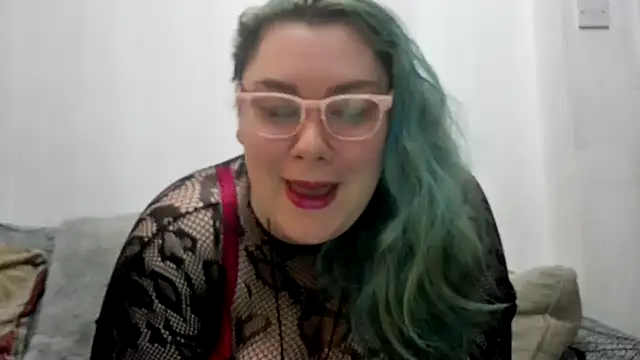 Bustycurves online show from April 3, 11:33 pm