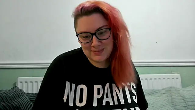 Snapshot of Bustycurves chatting on January 13, 3:47 pm Bustycurves online show from January 13, 3:47 pm