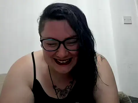 Snapshot of Bustycurves chatting on September 17, 8:00 pm Bustycurves online show from September 17, 8:00 pm