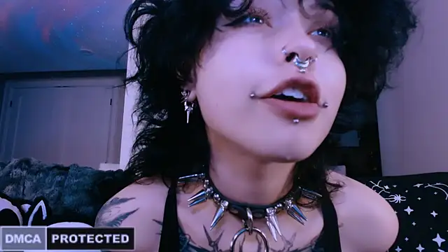 NaughtyLittleFox online show from March 30, 5:31 am