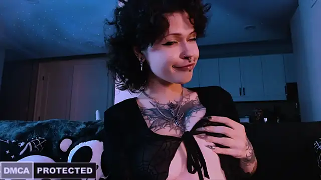 NaughtyLittleFox online show from February 5, 2:51 am