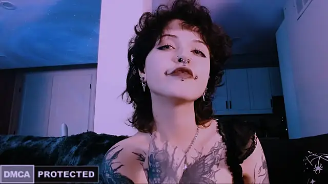 NaughtyLittleFox online show from January 19, 5:11 am