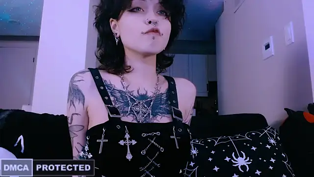 NaughtyLittleFox online show from March 29, 6:15 am