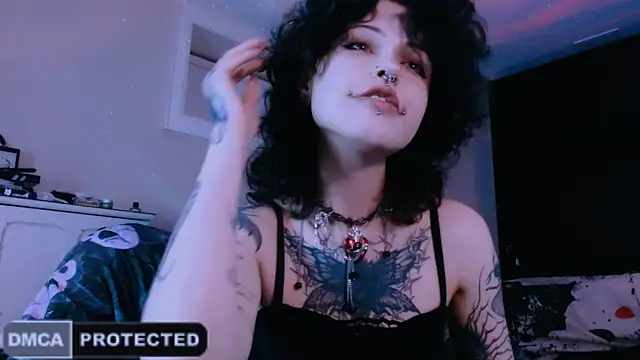 Snapshot of NaughtyLittleFox chatting on May 24, 4:34 am NaughtyLittleFox online show from May 24, 4:34 am